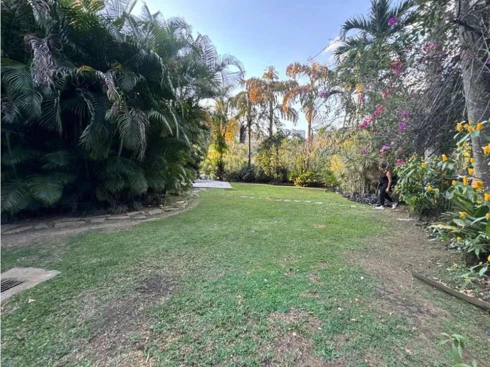 VENDO/ALQUILO PB 600 m2 4H+4S/7.5B/7P COLINAS DEL TAMANACO - 2