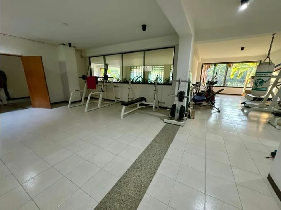 VENDO/ALQUILO PB 600 m2 4H+4S/7.5B/7P COLINAS DEL TAMANACO - 43