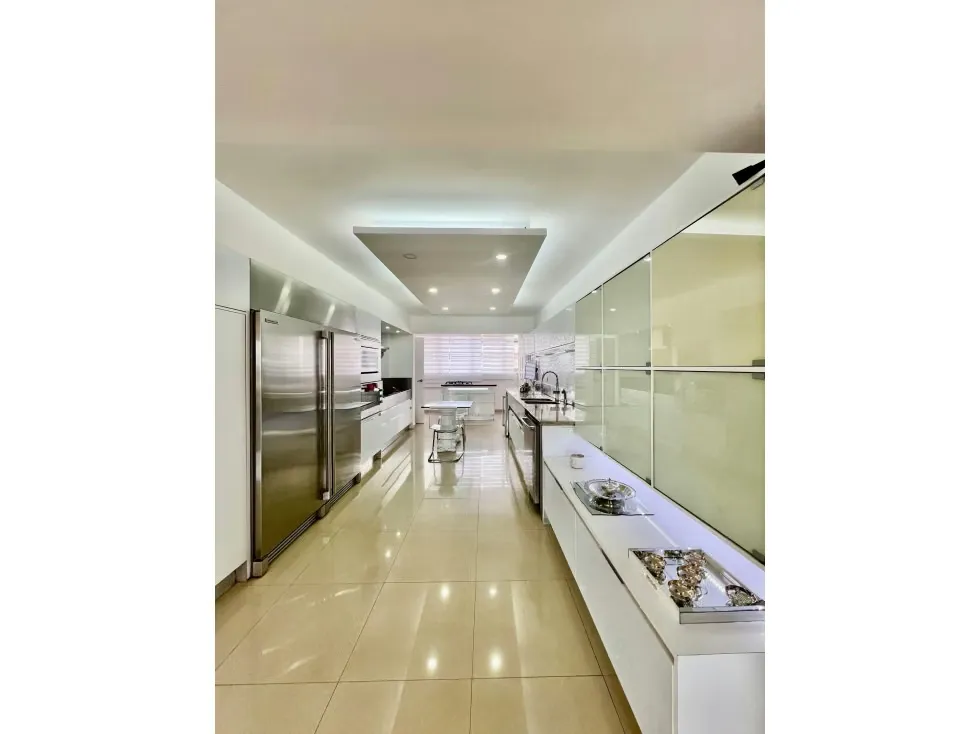 Se vende/alq Apto244m² 2h+s/3b+s/3p Las Mesetas de Santa Rosa de Lima - 16