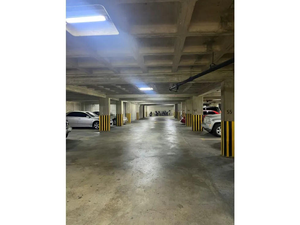 Se vende/alq Apto244m² 2h+s/3b+s/3p Las Mesetas de Santa Rosa de Lima - 31