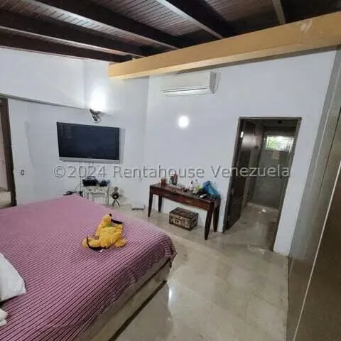 Casa (Multipes Niveles) en Alquiler en Cumbres de Curumo, Distrito Metropolitano - 16