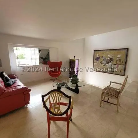 Casa (Multipes Niveles) en Alquiler en Cumbres de Curumo, Distrito Metropolitano - 8