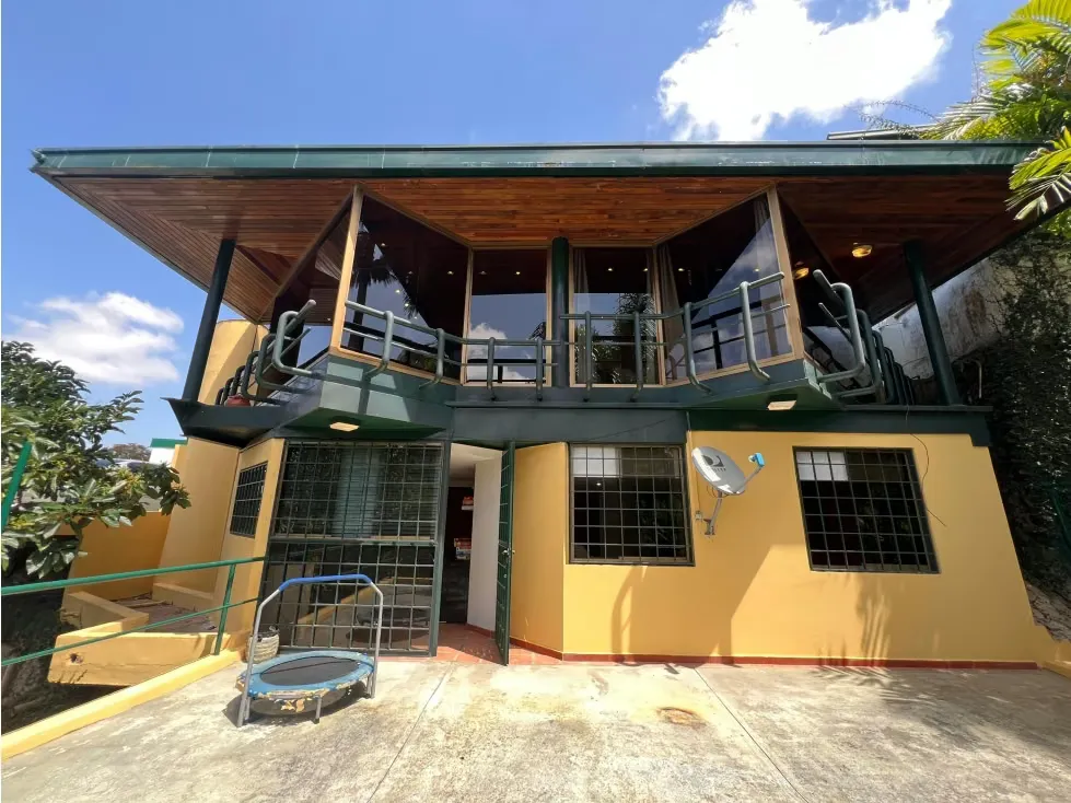 Se vende casa 1100m² 4h/4.5b/6p Alto Hatillo