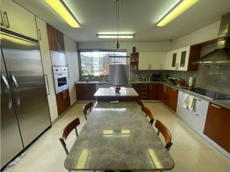 Se vende casa La Tahona 641m² - 5h+s/7b+s/4pe - 10