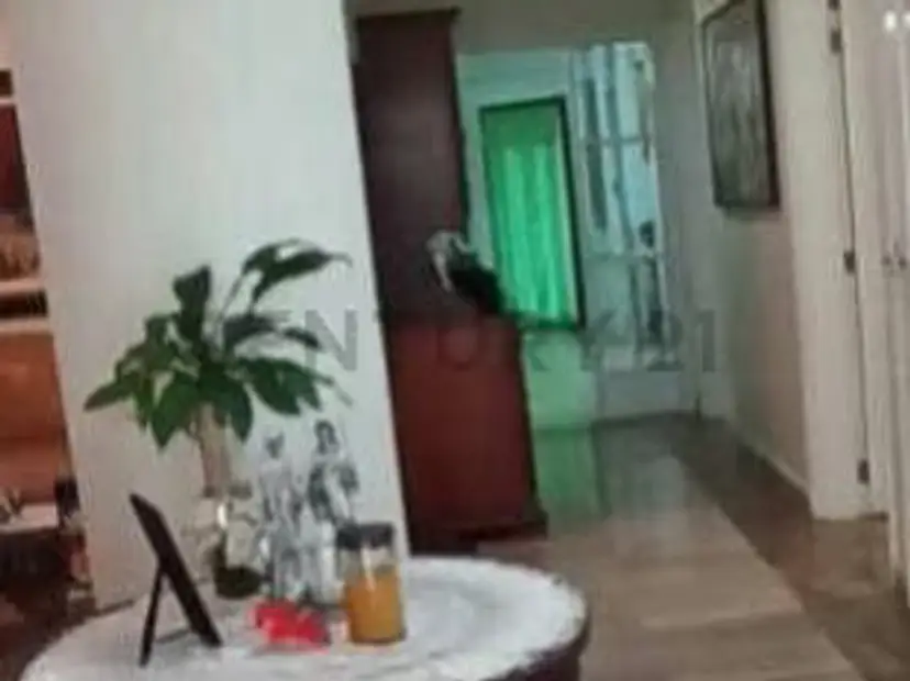 SE VENDE, casa en la urbanizacion la lagunita