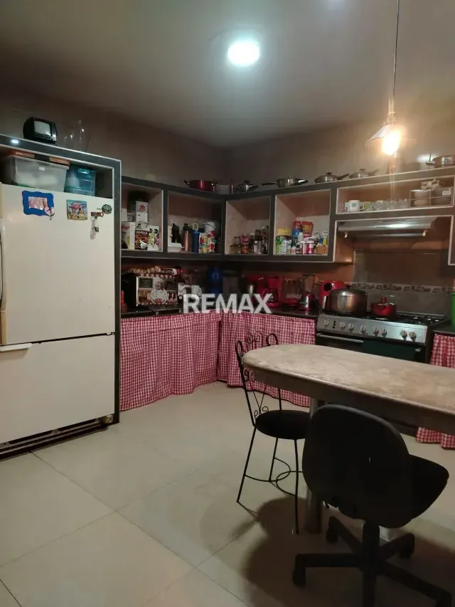 Casa con local comercial en venta en la Urbanización La Popular, San Francisco