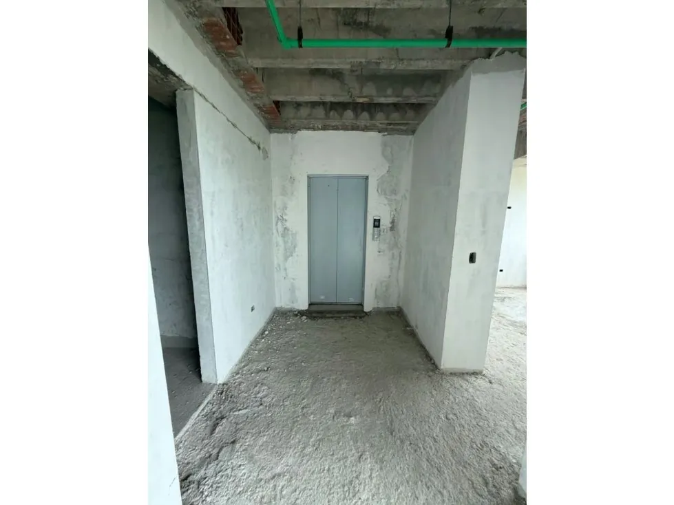 Apartamento en Venta Alto Hatillo obra gris.180m2. - 2