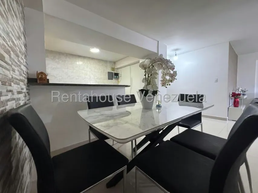 Apartamento (1 Nivel) en Venta en Santa Ines, Distrito Metropolitano - 12