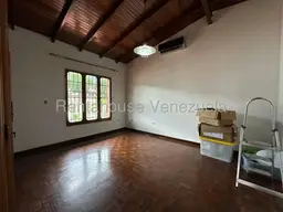 Vista 44