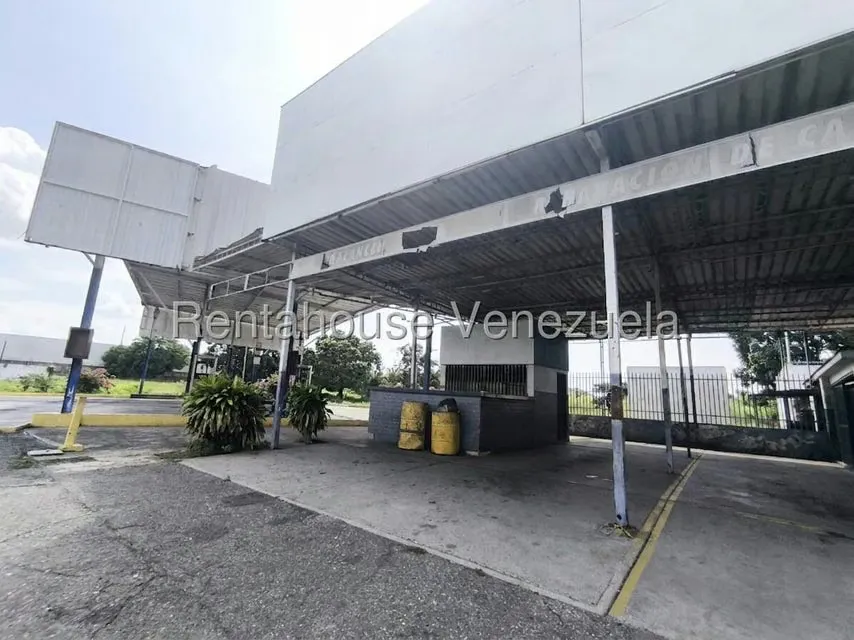 Local Comercial en Alquiler en La Isabelica, Carabobo - 4