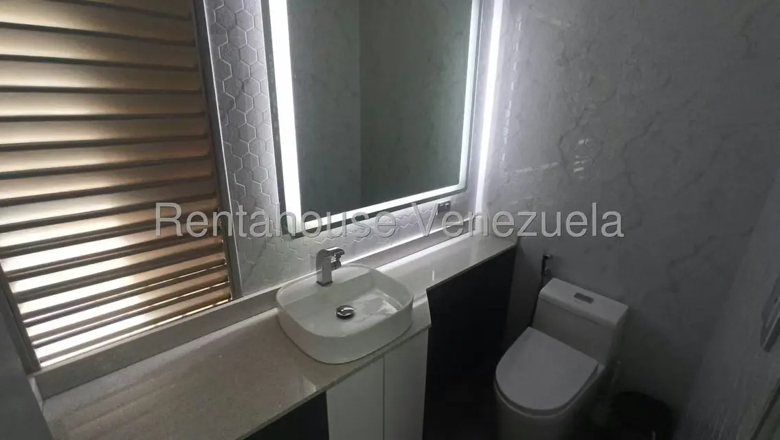 Oficina en Alquiler en Bello Monte, Distrito Metropolitano - 11