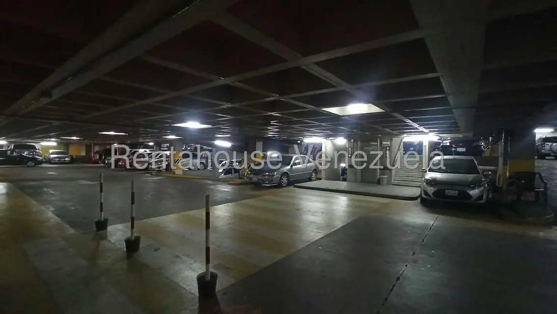 Oficina en Alquiler en Bello Monte, Distrito Metropolitano - 12