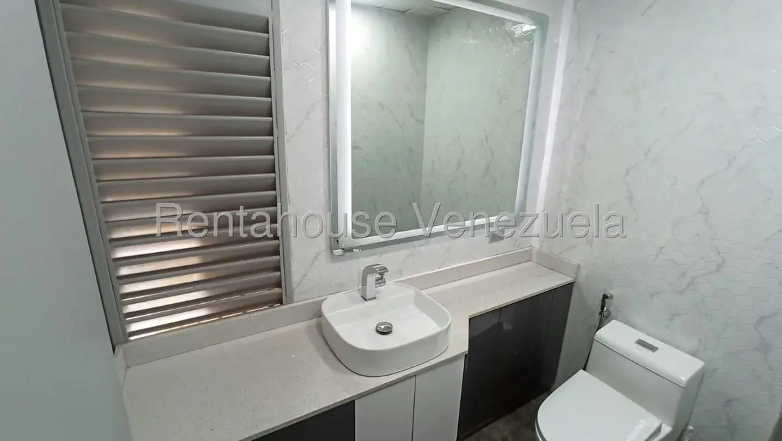 Oficina en Alquiler en Bello Monte, Distrito Metropolitano - 10