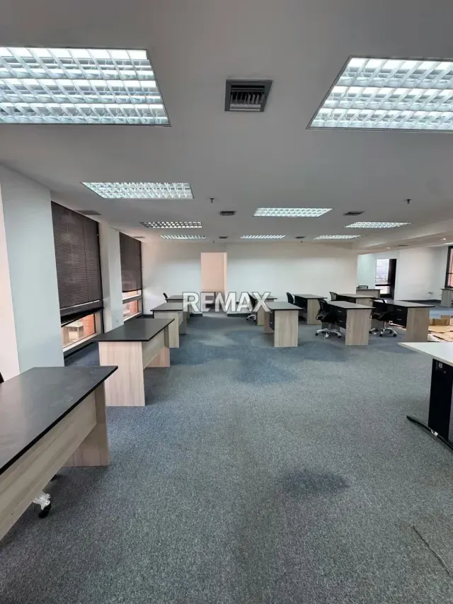 Ubicación Estratégica y Confort Corporativo: Oficina Amoblada de 363,37 m² en Torre Provincial Chacao - 8