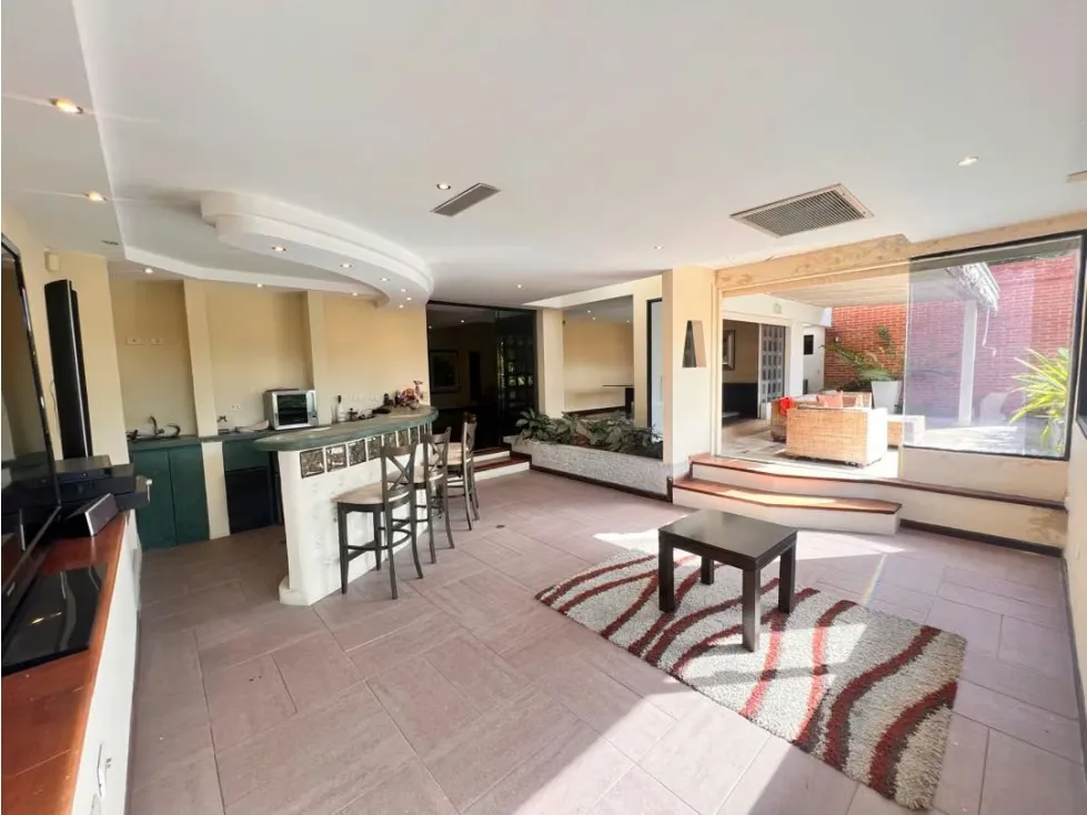 Alquiler Lindo y Amplio Apartamento - 5