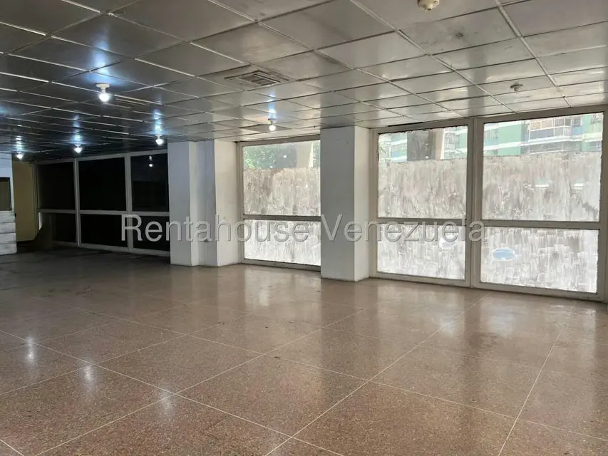 Local Comercial en Venta en Avenida Victoria, Aragua - 19