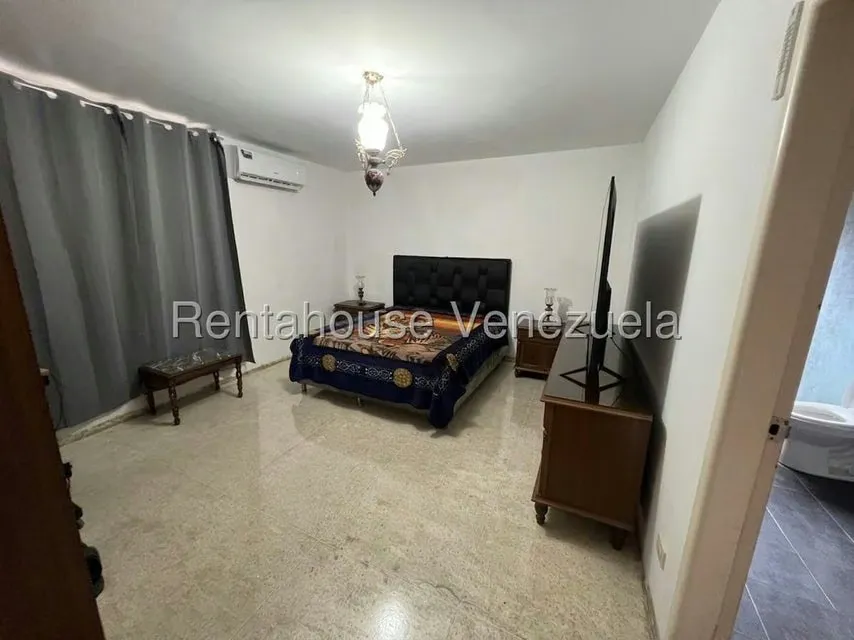 Apartamento (1 Nivel) en Venta en Bello Monte, Distrito Metropolitano - 10