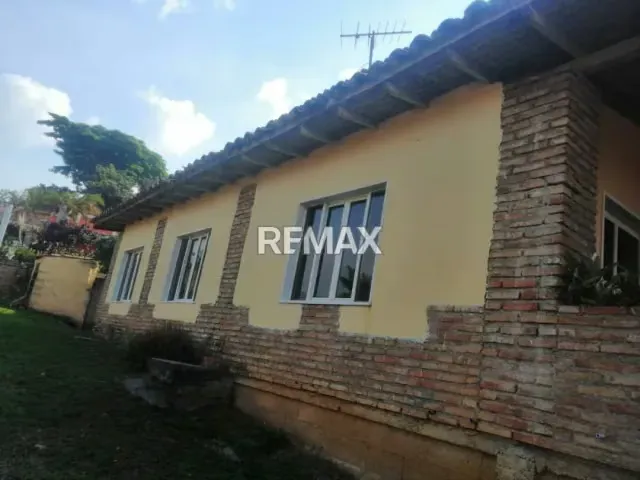 En Venta Amplia casa Posada con un ambiente y clima agradable, decoración Campestre y Artesanal, ubicado en la vía principal carretera Sanare - Tocuyo. - 11