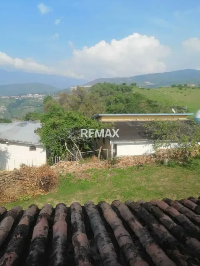 En Venta Amplia casa Posada con un ambiente y clima agradable, decoración Campestre y Artesanal, ubicado en la vía principal carretera Sanare - Tocuyo. - 10