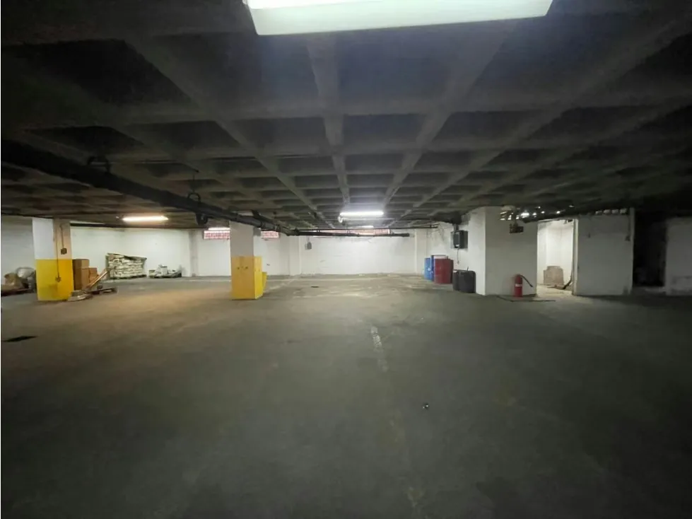 Se vende Edificio 3200m² La Urbina - 16