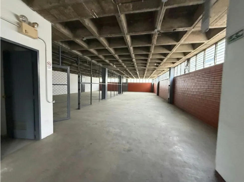Se vende Edificio 3200m² La Urbina - 21