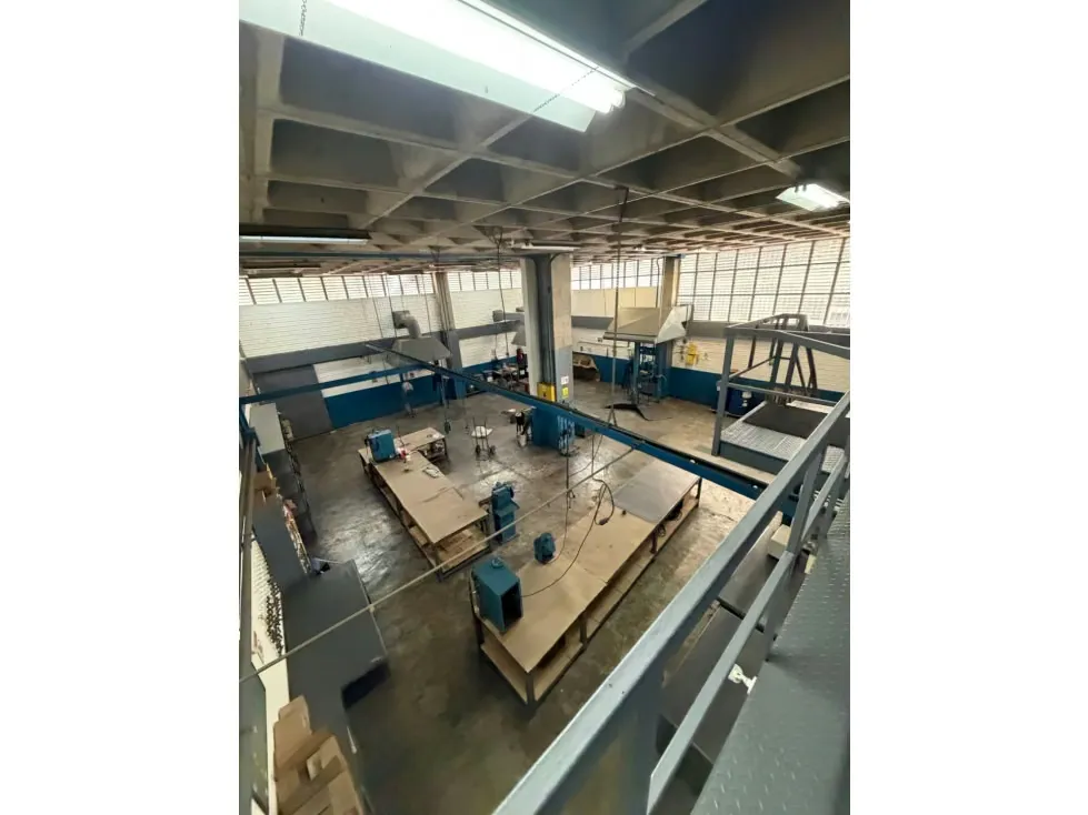 Se vende Edificio 3200m² La Urbina - 26