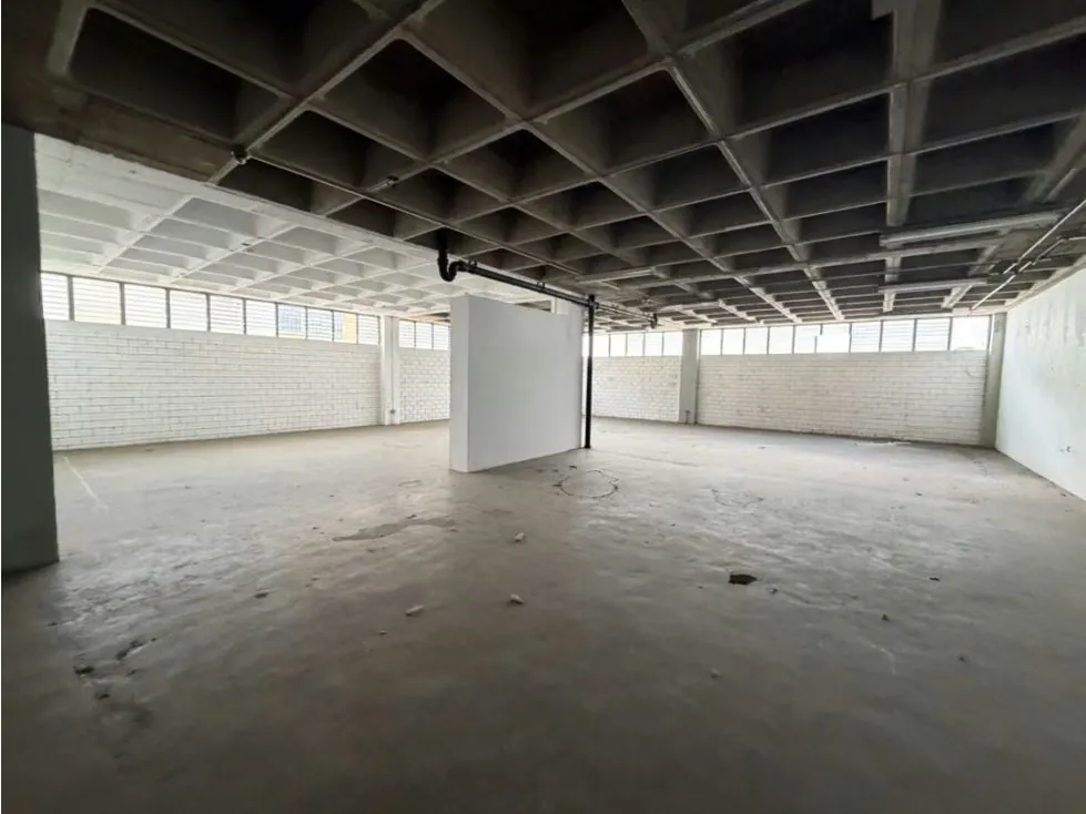 Se vende Edificio 3200m² La Urbina - 31