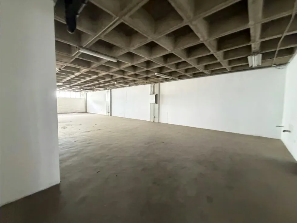 Se vende Edificio 3200m² La Urbina - 34