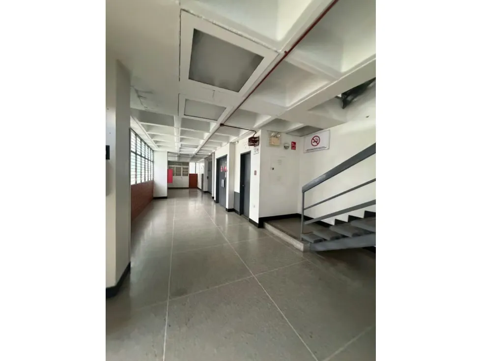Se vende Edificio 3200m² La Urbina - 46