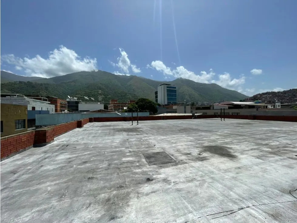 Se vende Edificio 3200m² La Urbina - 7