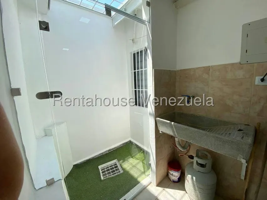 Casa (Duplex) en Venta en El Amanecer, Lara - 17