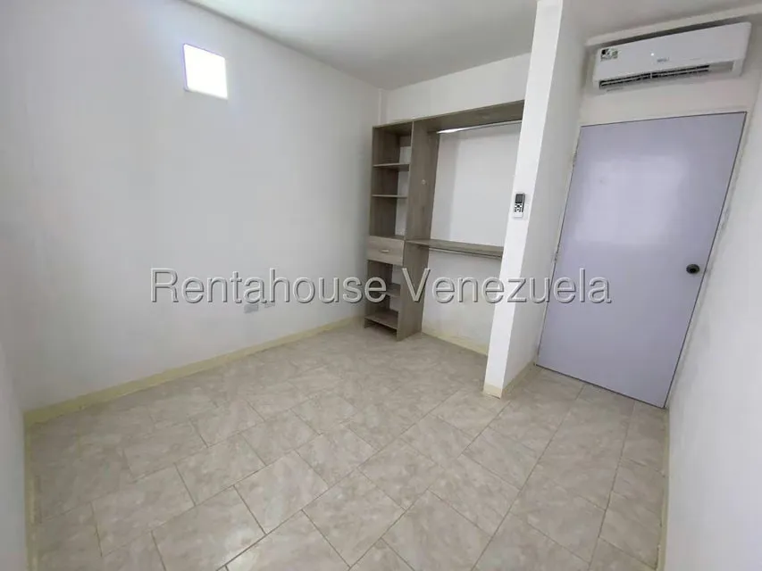 Casa (Duplex) en Venta en El Amanecer, Lara - 23