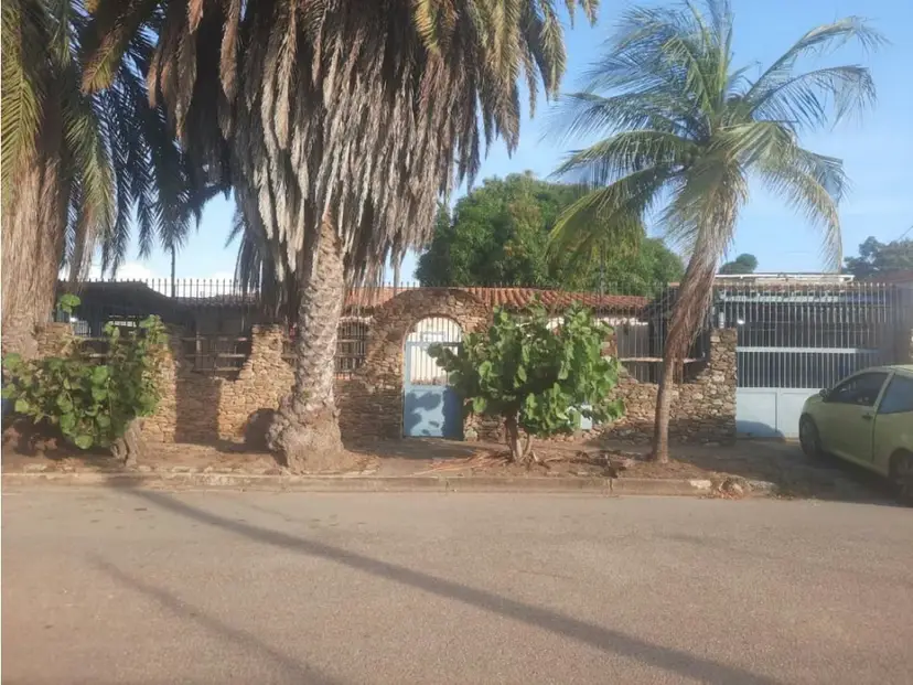 SE VENDE LOTE DE TERRENO EN MARGARITA