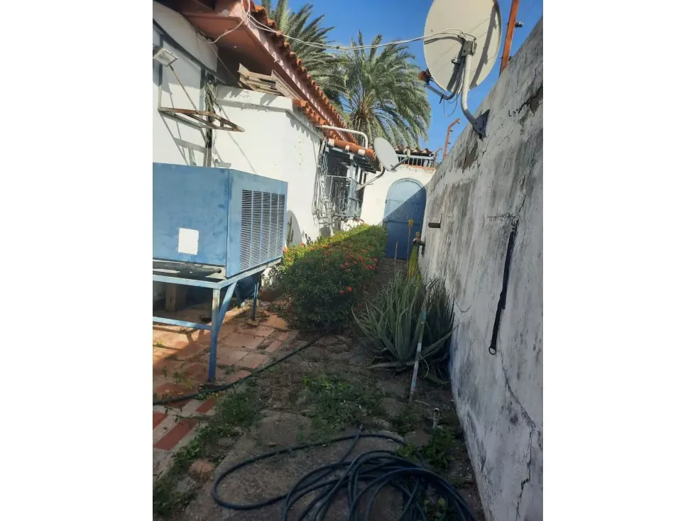 SE VENDE LOTE DE TERRENO EN MARGARITA - 16