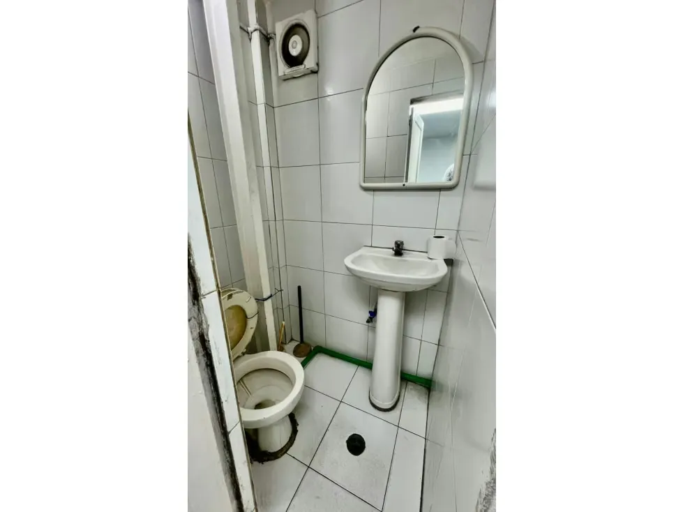 Se vende Local comercial 80m² Av Urdaneta - 16