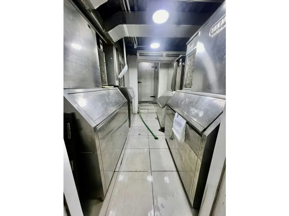 Se vende Local comercial 80m² Av Urdaneta - 7