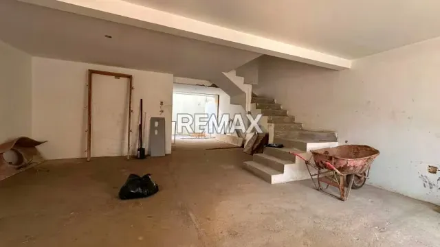 Casa en gris en venta en Villa Andrea - 3