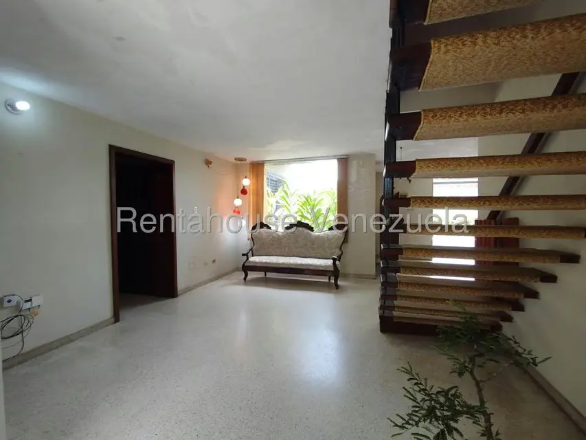 Casa (Duplex) en Venta en El Limon, Aragua - 4