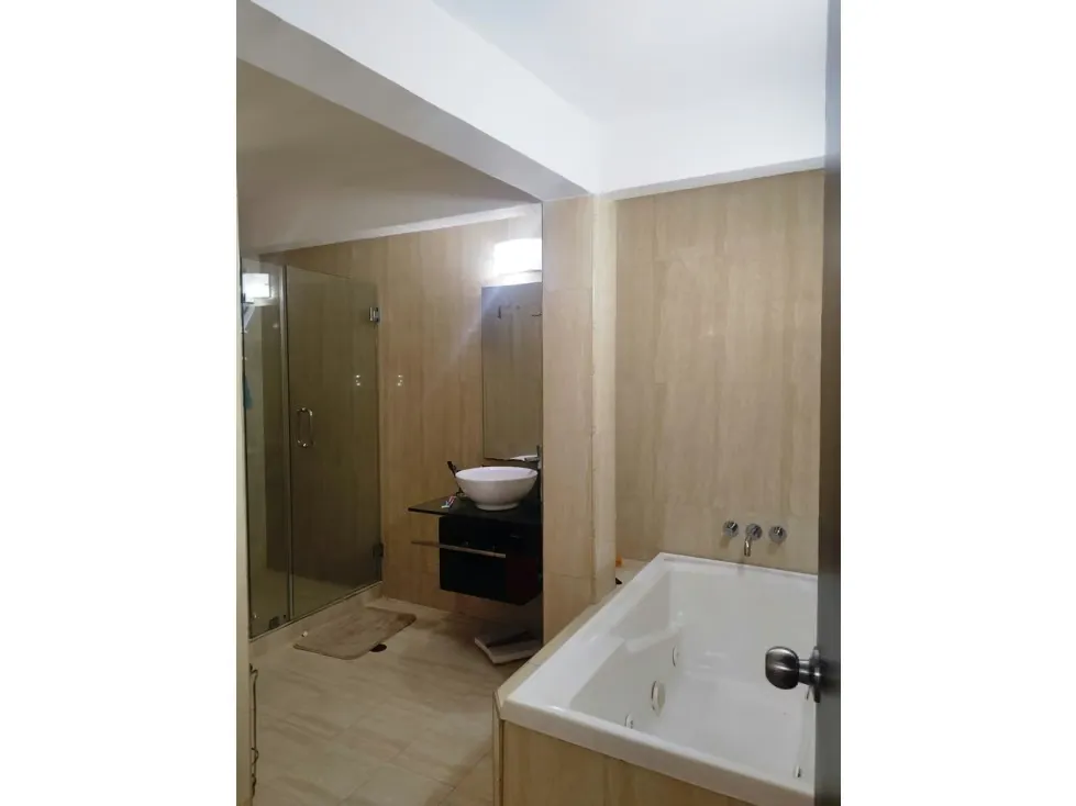 Casa En Venta - Caicaguana 480 Mts2 C. 370 Mts2 T. Caracas - 16