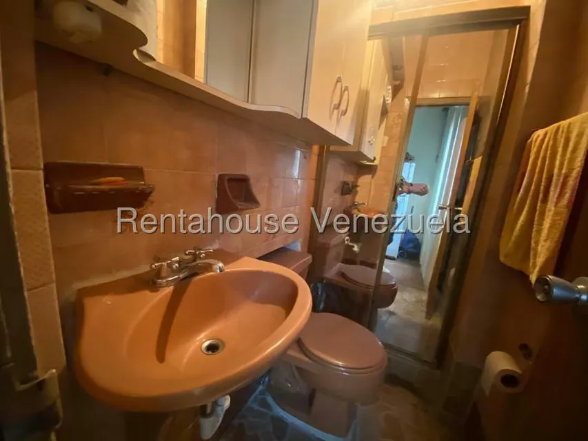 Casa (Multipes Niveles) en Alquiler en Catia, Distrito Metropolitano - 22
