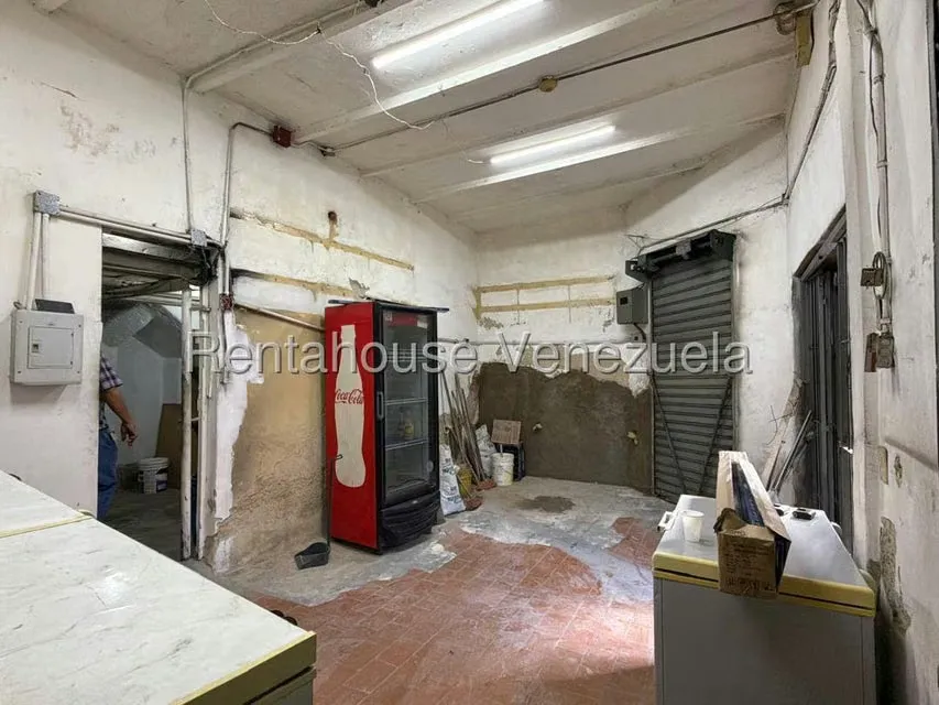 Casa (Multipes Niveles) en Alquiler en Catia, Distrito Metropolitano - 33