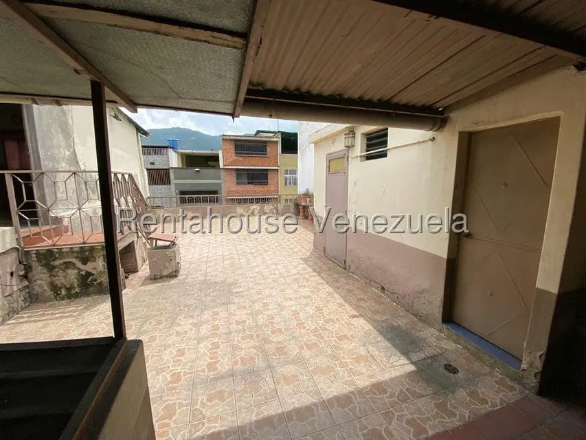 Casa (Multipes Niveles) en Alquiler en Catia, Distrito Metropolitano - 8