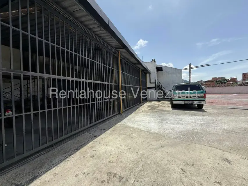 Terreno (Comercial) en Venta en Catia, Distrito Metropolitano - 12