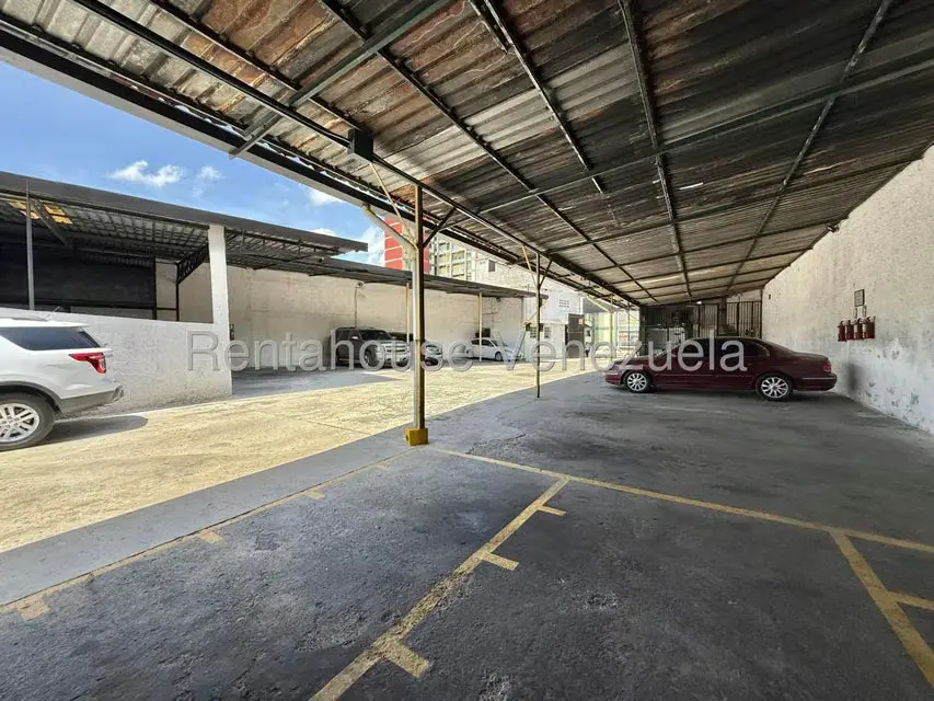 Terreno (Comercial) en Venta en Catia, Distrito Metropolitano - 9