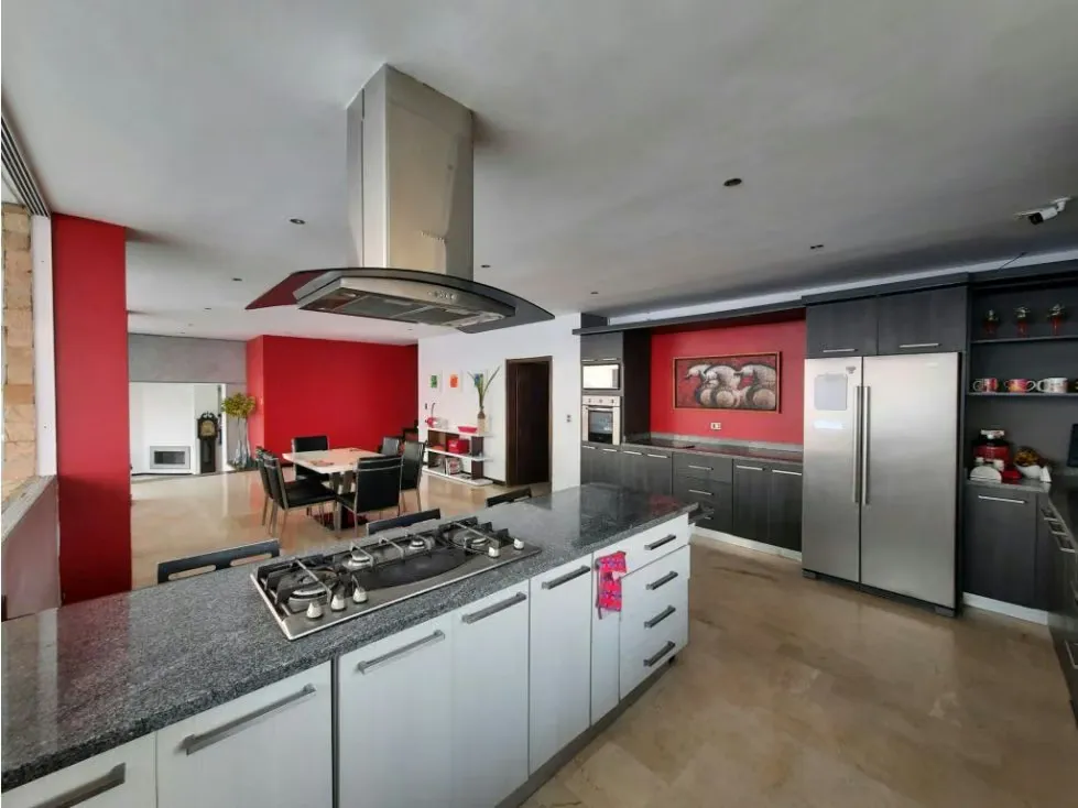 Casa en Venta En Colinas de La Lagunita 5H/ 5B/ 8P - 4