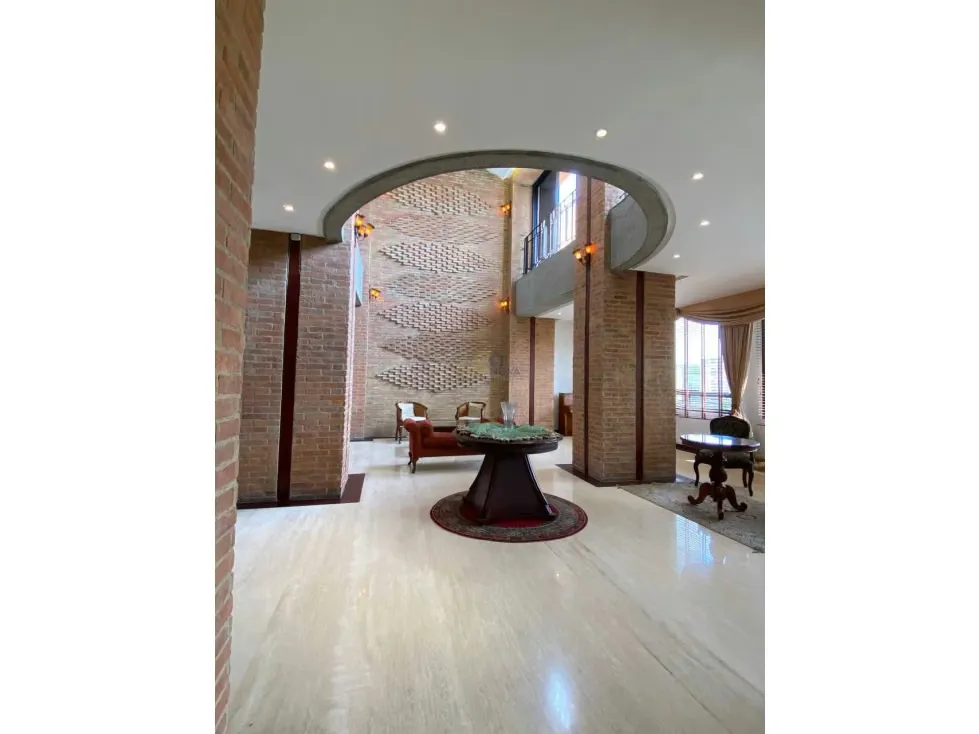 PH en venta en Los Samanes 450m2 4H/4B/4E