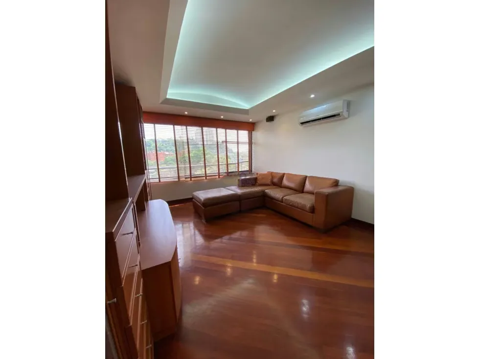 PH en venta en Los Samanes 450m2 4H/4B/4E - 5
