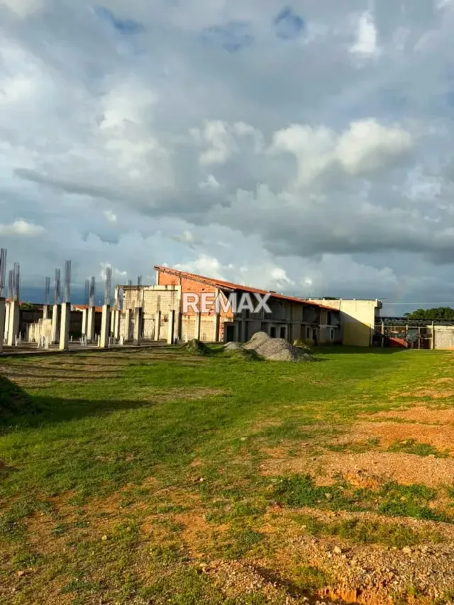 En venta Terreno con proyecto para Conjunto Residencial.