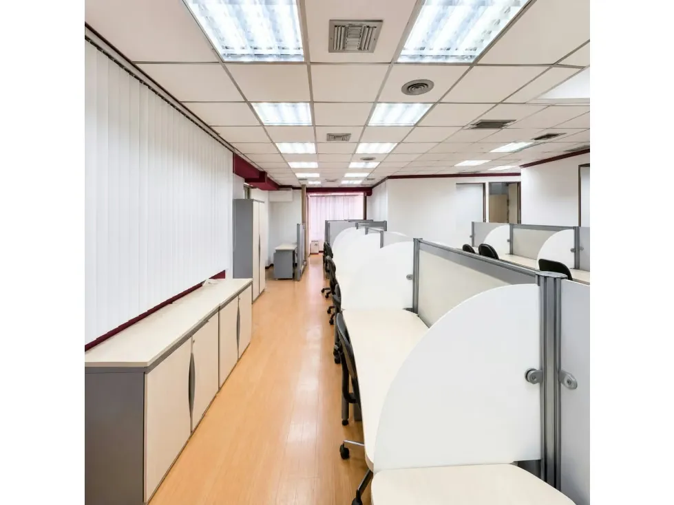 Se alquila/vende Oficina 126m² Chacao - 2