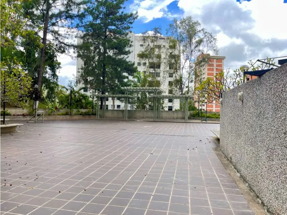 Venta de exclusivo apartamento en Los Naranjos 3 puestos - 4